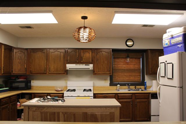 1409 W Kirkwood Avenue, Bloomington, IN 47404