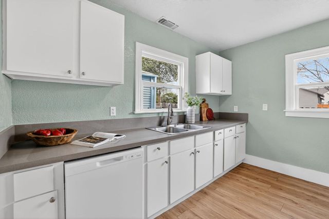 3629 9th Ave, Sacramento, CA 95817