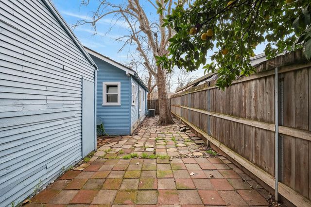 3629 9th Ave, Sacramento, CA 95817