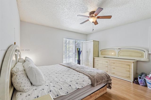 7160 NW 4th Ave, Boca Raton, FL 33487