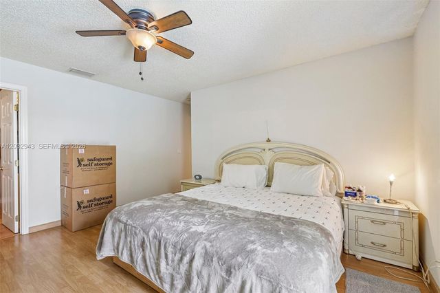 7160 NW 4th Ave, Boca Raton, FL 33487