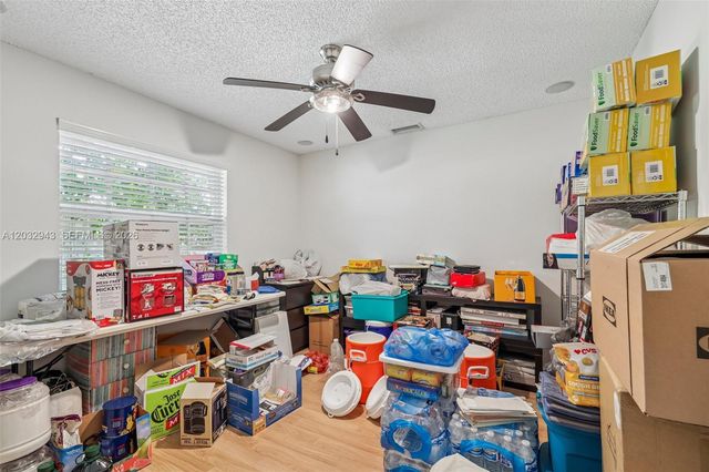 7160 NW 4th Ave, Boca Raton, FL 33487
