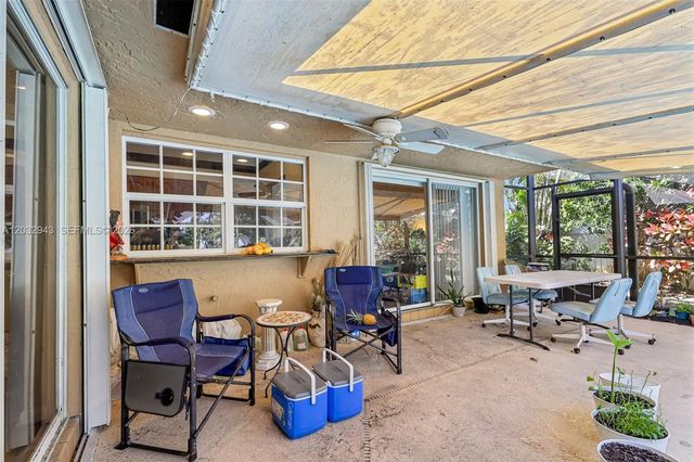 7160 NW 4th Ave, Boca Raton, FL 33487