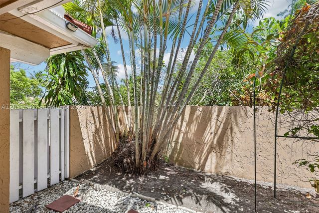 7160 NW 4th Ave, Boca Raton, FL 33487