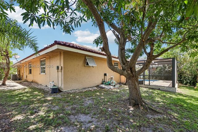7160 NW 4th Ave, Boca Raton, FL 33487