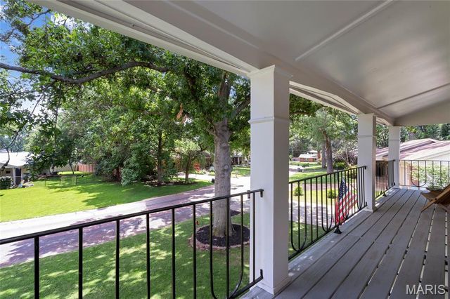 1417 Sunview Drive, St Louis, MO 63146