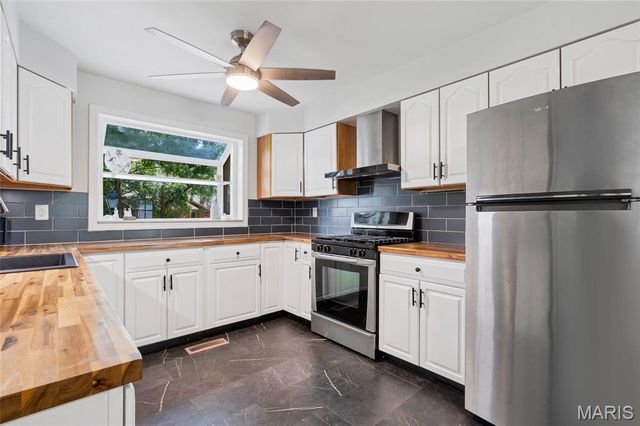 1417 Sunview Drive, St Louis, MO 63146
