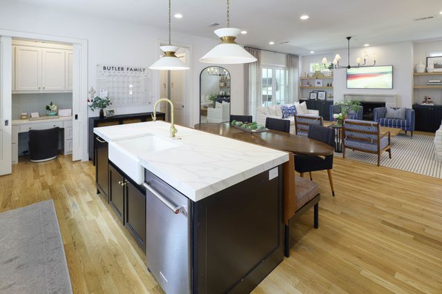 7407 Morton Street, Dallas, TX 75209