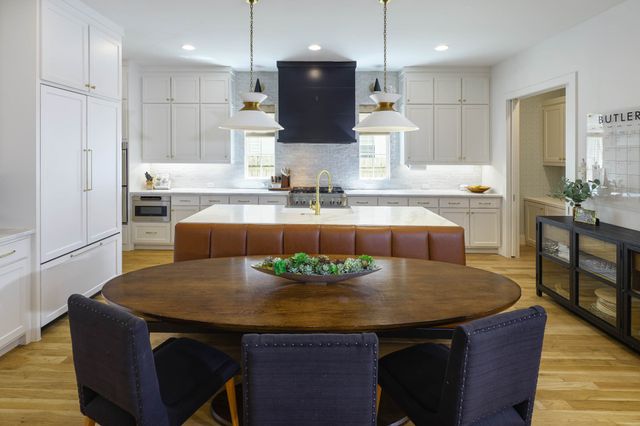 7407 Morton Street, Dallas, TX 75209