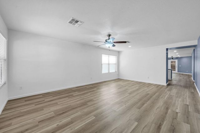 1125 E Milada Drive, Phoenix, AZ 85042