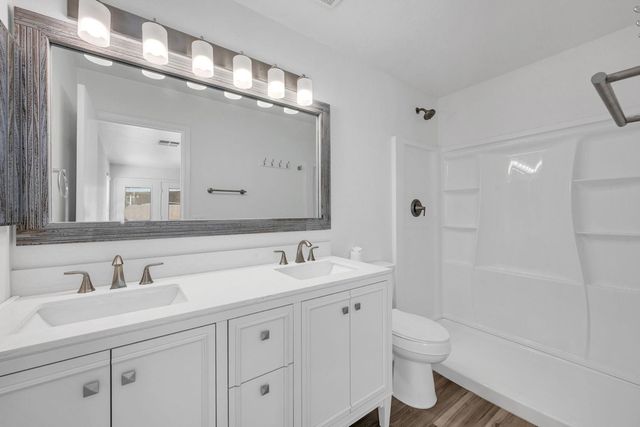 1125 E Milada Drive, Phoenix, AZ 85042