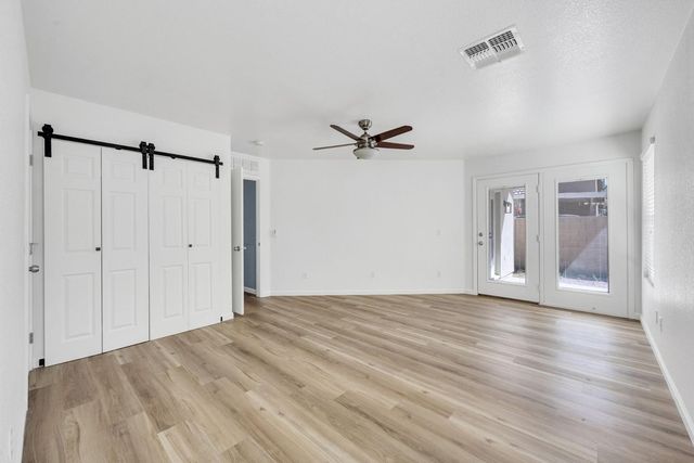 1125 E Milada Drive, Phoenix, AZ 85042