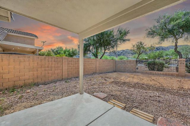 1125 E Milada Drive, Phoenix, AZ 85042