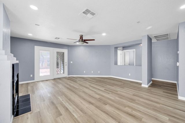 1125 E Milada Drive, Phoenix, AZ 85042