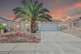 1125 E Milada Drive, Phoenix, AZ 85042