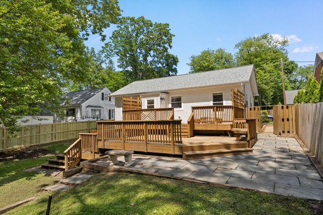 8 OAK AVE, Gaithersburg, MD 20877