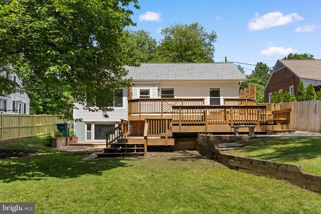 8 OAK AVE, Gaithersburg, MD 20877