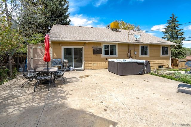 10810 W 65th Place, Arvada, CO 80004
