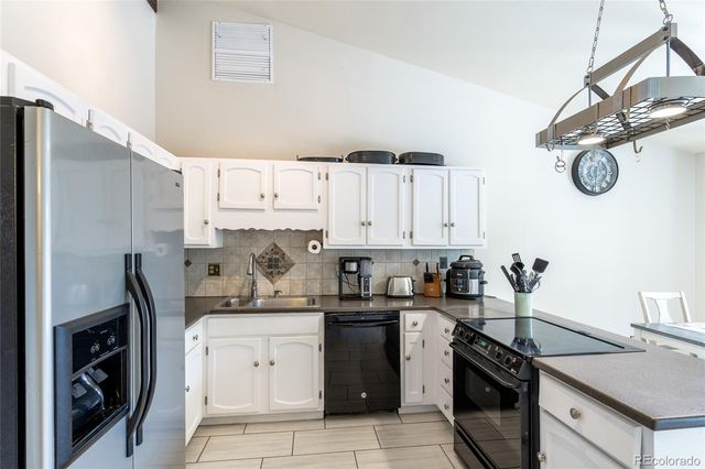 10810 W 65th Place, Arvada, CO 80004
