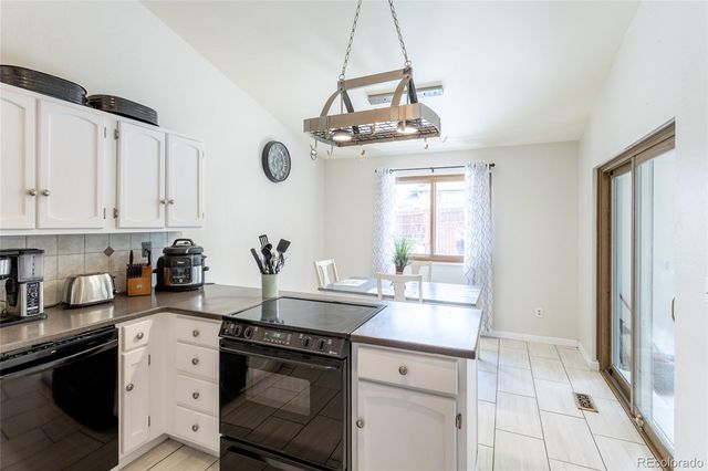 10810 W 65th Place, Arvada, CO 80004