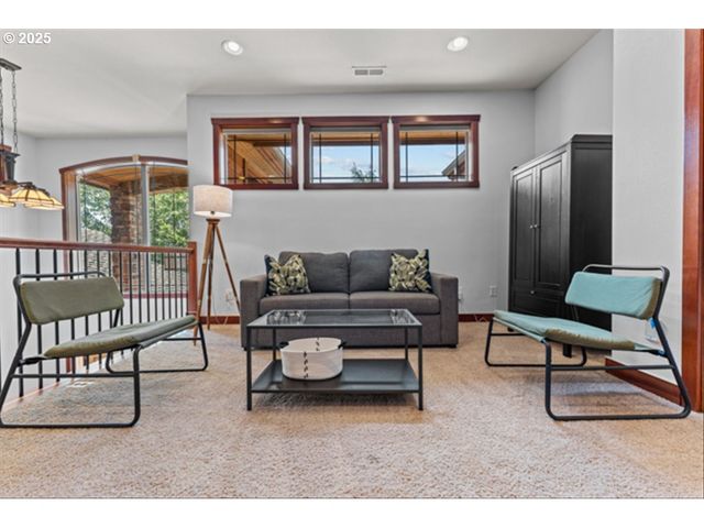 9700 Se EVERGREEN Hwy, Vancouver, WA 98664