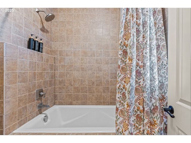 9700 Se EVERGREEN Hwy, Vancouver, WA 98664