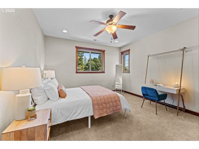 9700 Se EVERGREEN Hwy, Vancouver, WA 98664