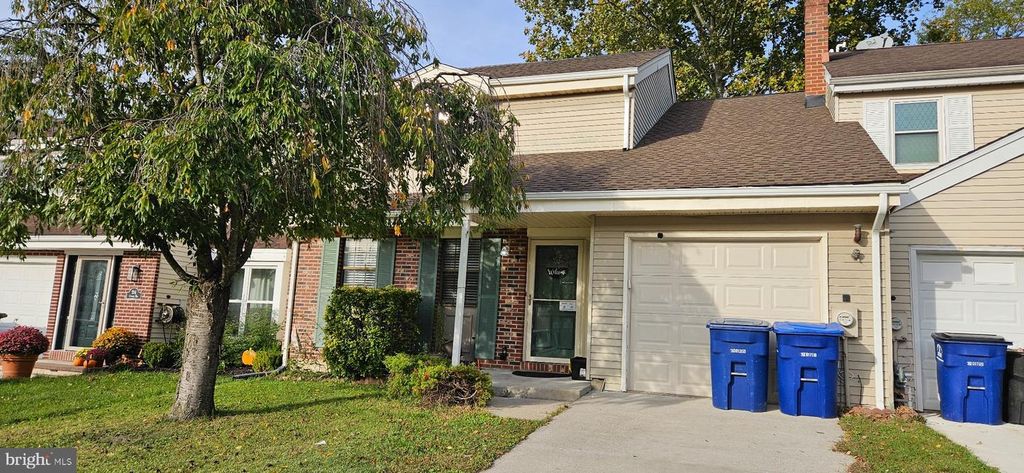 206 CHARING WAY, MOUNT LAUREL, NJ 08054 — exterior