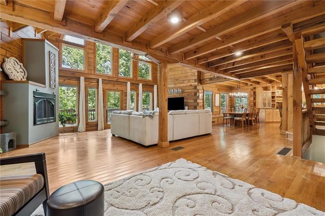 389 NW 1851 Road, Kingsville, MO 64061