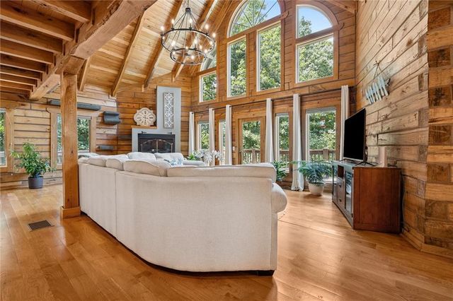 389 NW 1851 Road, Kingsville, MO 64061