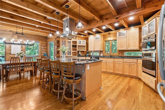 389 NW 1851 Road, Kingsville, MO 64061