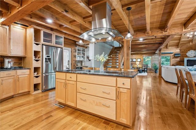 389 NW 1851 Road, Kingsville, MO 64061