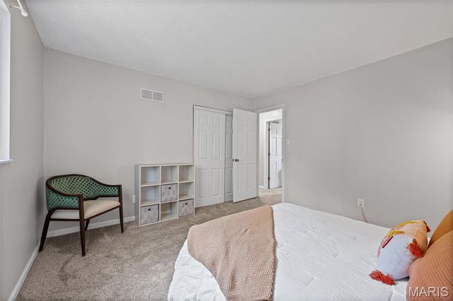 474 Oak Hill Dr., Lake St Louis, MO 63367