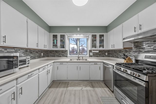 4436 Rushmore Drive NE, Cedar Rapids, IA 52402