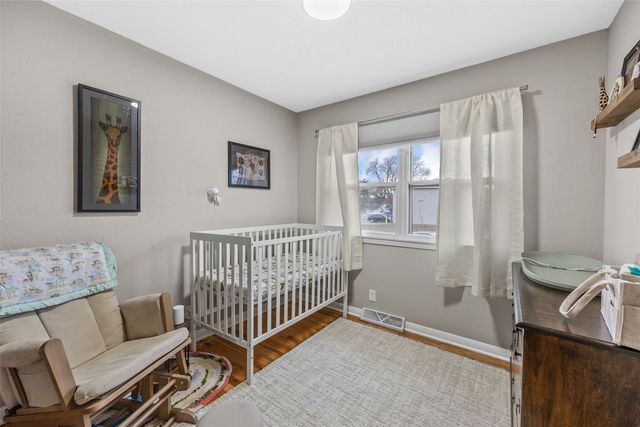 4436 Rushmore Drive NE, Cedar Rapids, IA 52402