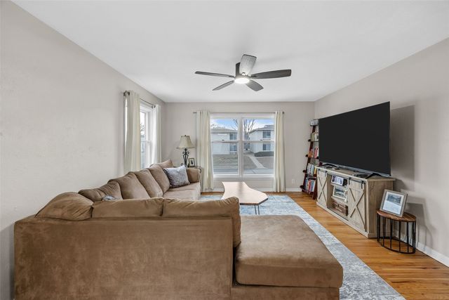 4436 Rushmore Drive NE, Cedar Rapids, IA 52402