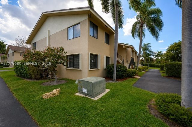 100 SE 7th St 1, Deerfield Beach, FL 33441
