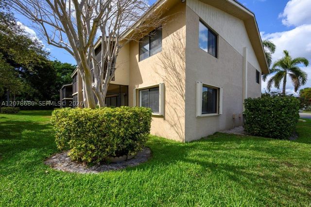 100 SE 7th St 1, Deerfield Beach, FL 33441