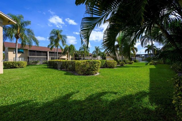 100 SE 7th St 1, Deerfield Beach, FL 33441