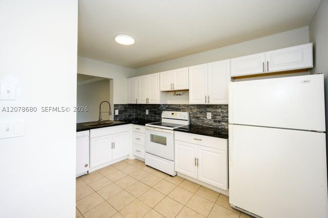 100 SE 7th St 1, Deerfield Beach, FL 33441