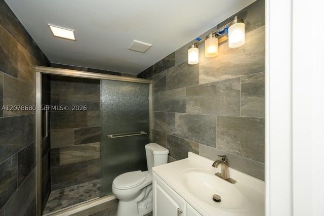 100 SE 7th St 1, Deerfield Beach, FL 33441