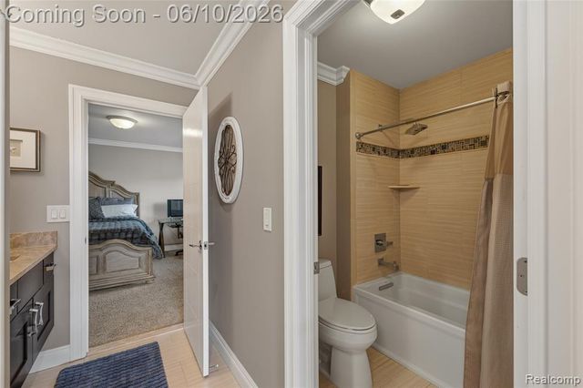 52438 Silent Ridge Drive, Chesterfield, MI 48051