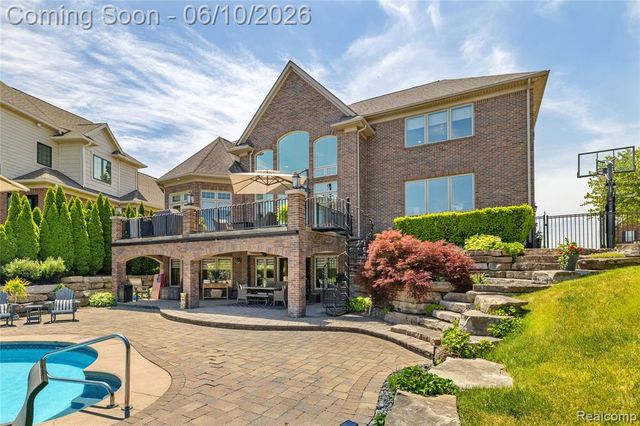 52438 Silent Ridge Drive, Chesterfield, MI 48051