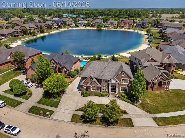52438 Silent Ridge Drive, Chesterfield, MI 48051