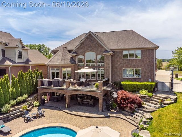 52438 Silent Ridge Drive, Chesterfield, MI 48051