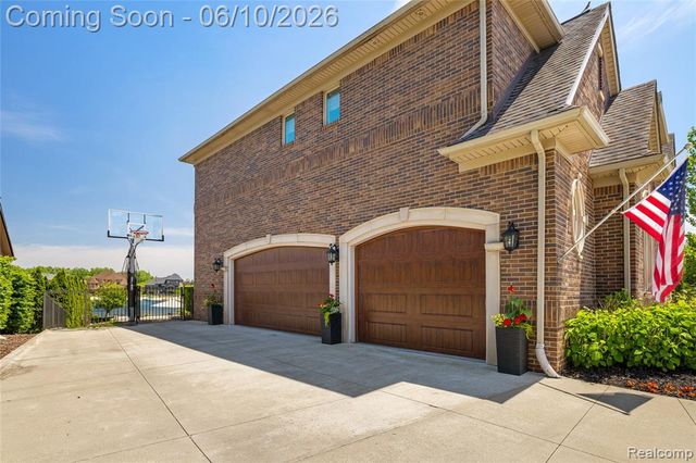 52438 Silent Ridge Drive, Chesterfield, MI 48051