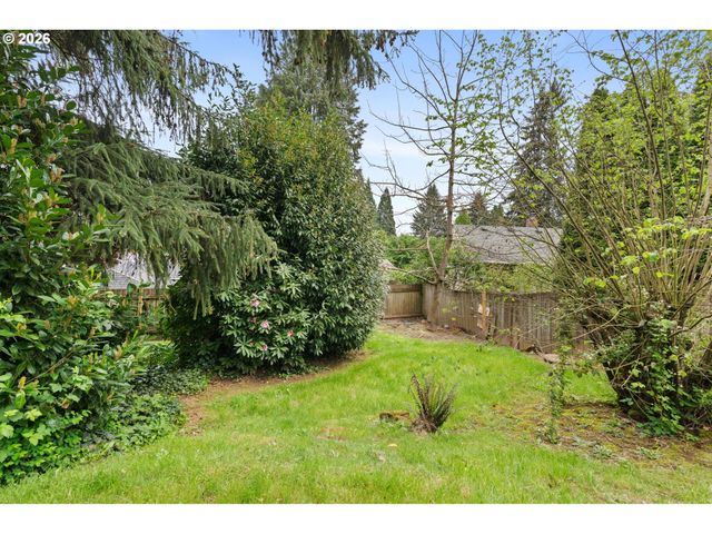 4008 E 14TH St, Vancouver, WA 98661