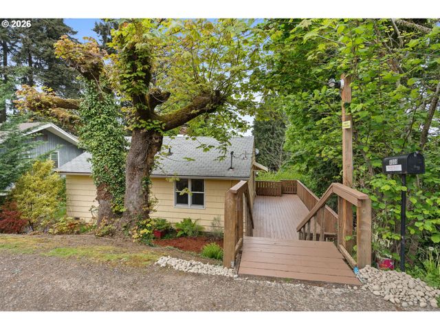 4008 E 14TH St, Vancouver, WA 98661