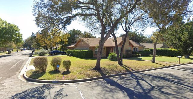 2200 Stewart Drive, Waco, TX 76708