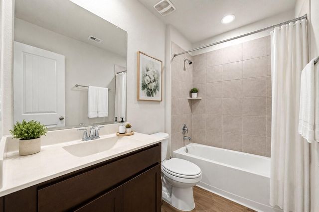 1818 Raven Vista Drive, Richmond, TX 77469